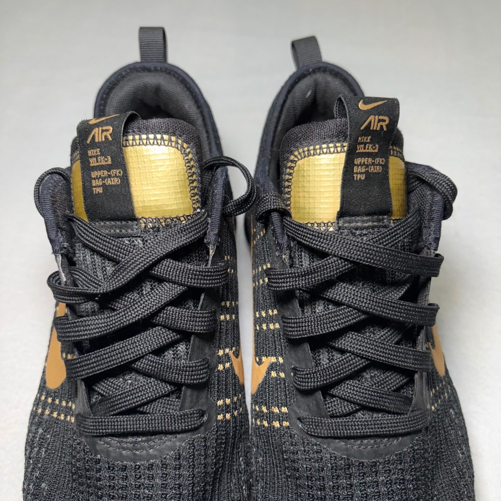Nike Air VaporMax Flyknit 3 Black Metallic Gold Kids 5Y BQ5238-004 Womens 7 - Picture 5 of 14